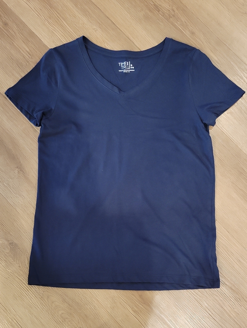 Like New Time & Tru Womens V Neck T Shirt